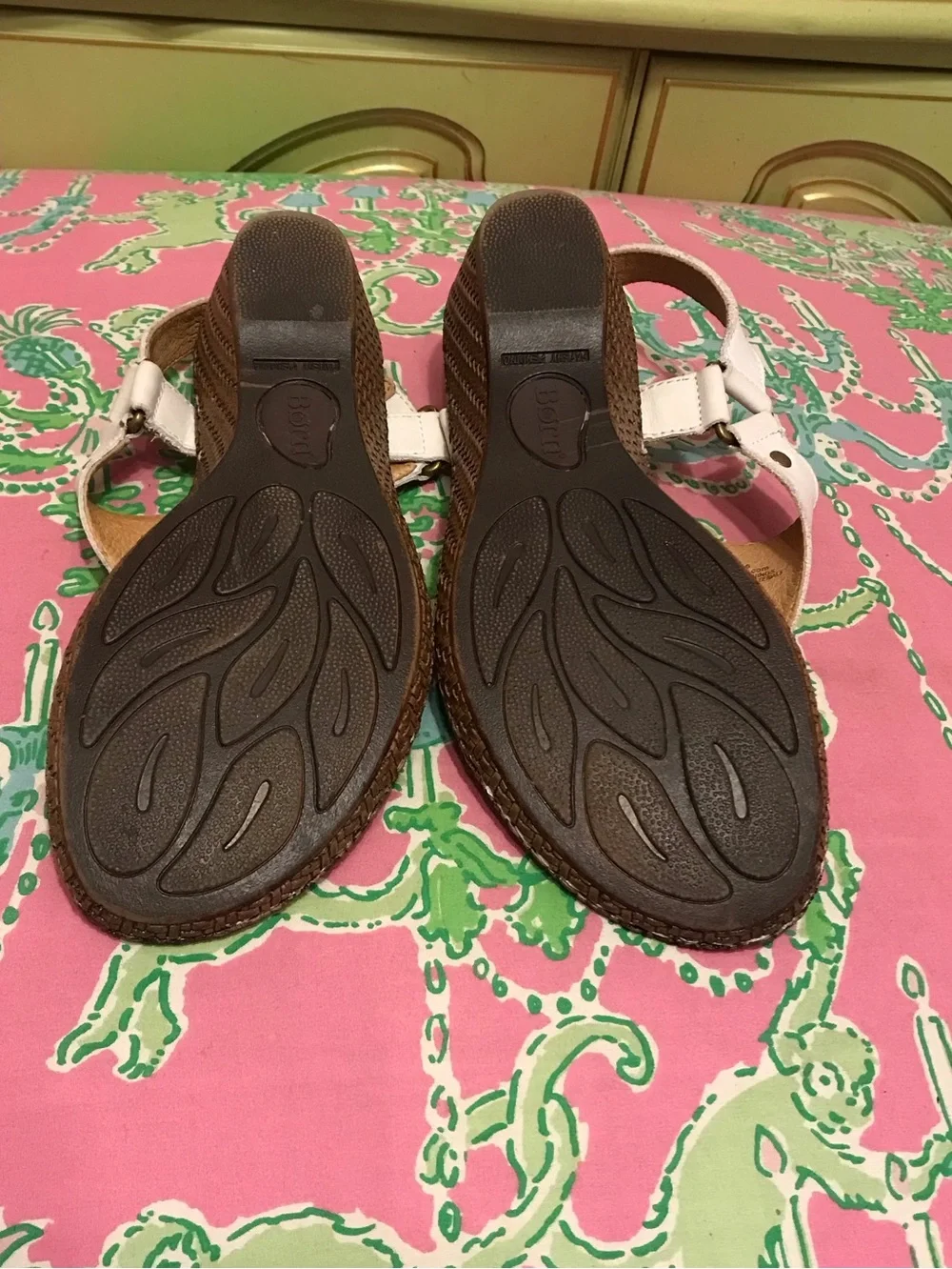 Born white leather t-strap woven wedge sandals size 7
